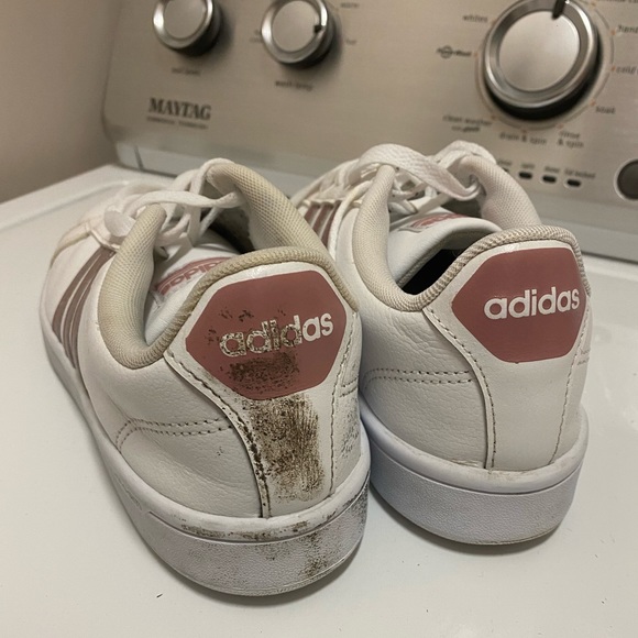Rose Gold Adidas - Picture 3 of 4